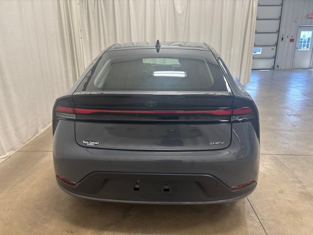 Used 2025 Toyota Prius LE FWD image 5