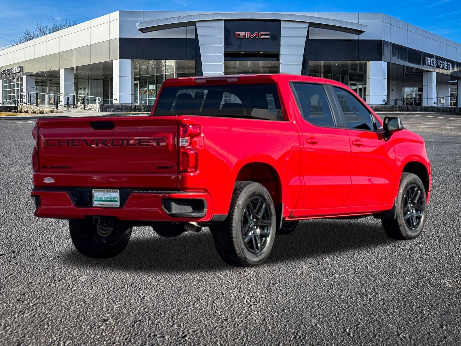 Used 2023 Chevrolet Silverado 1500 RST image 3