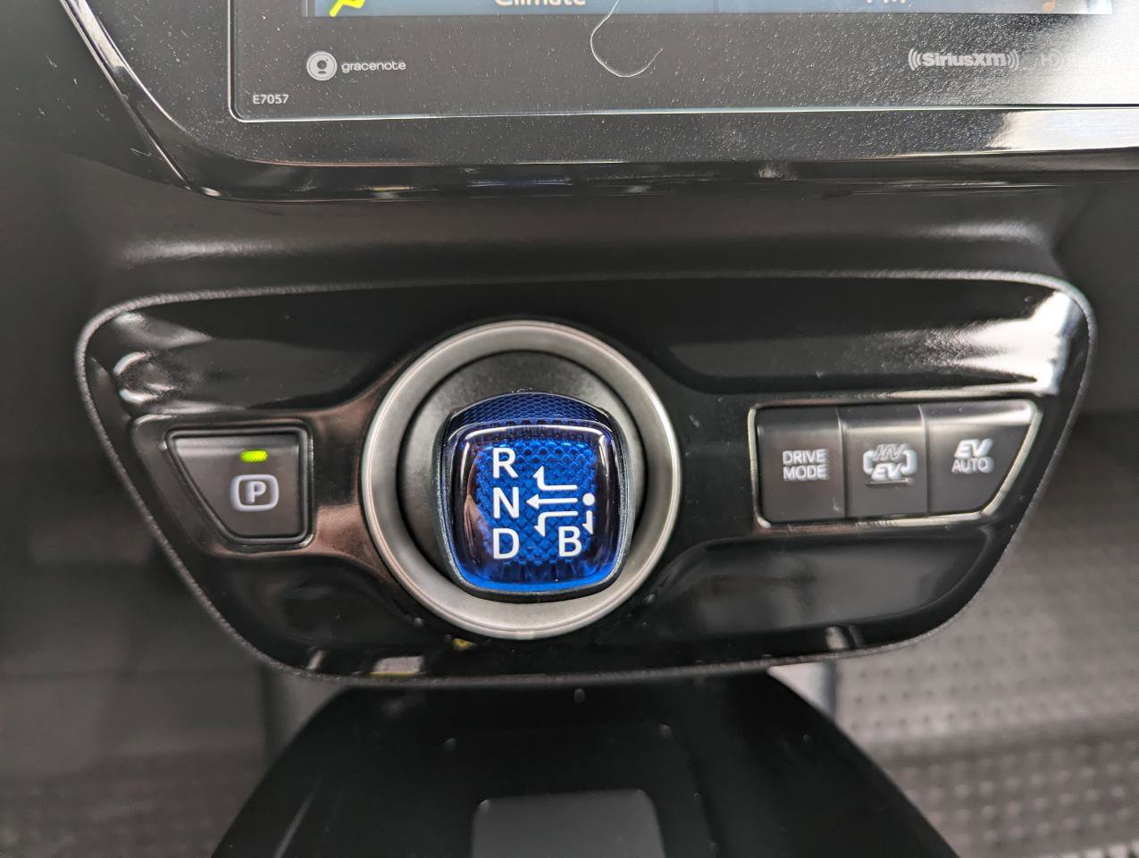 Used 2022 Toyota Prius Prime XLE image 22