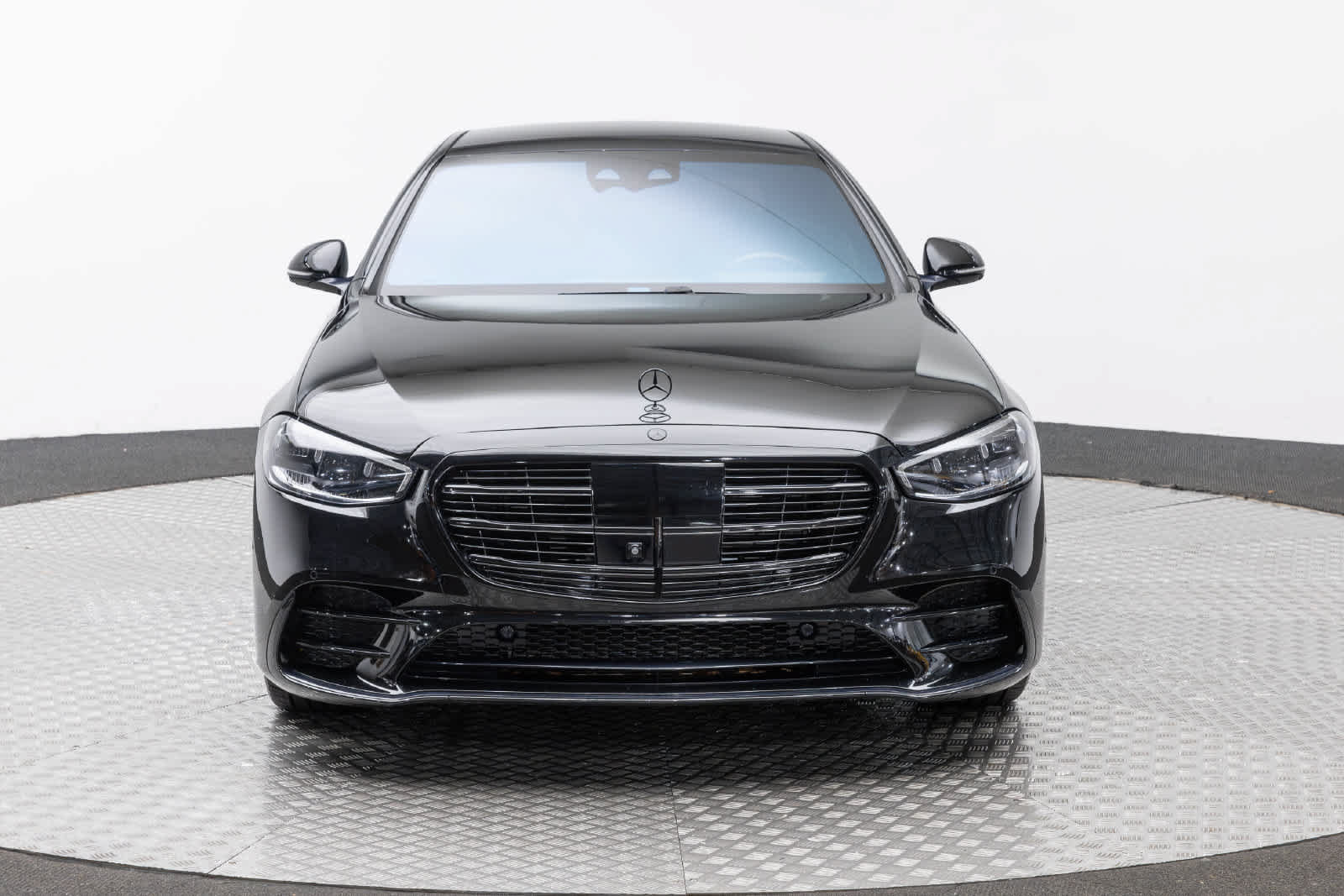 Used 2023 Mercedes-Benz S 500 4MATIC w/ AMG Line image 6
