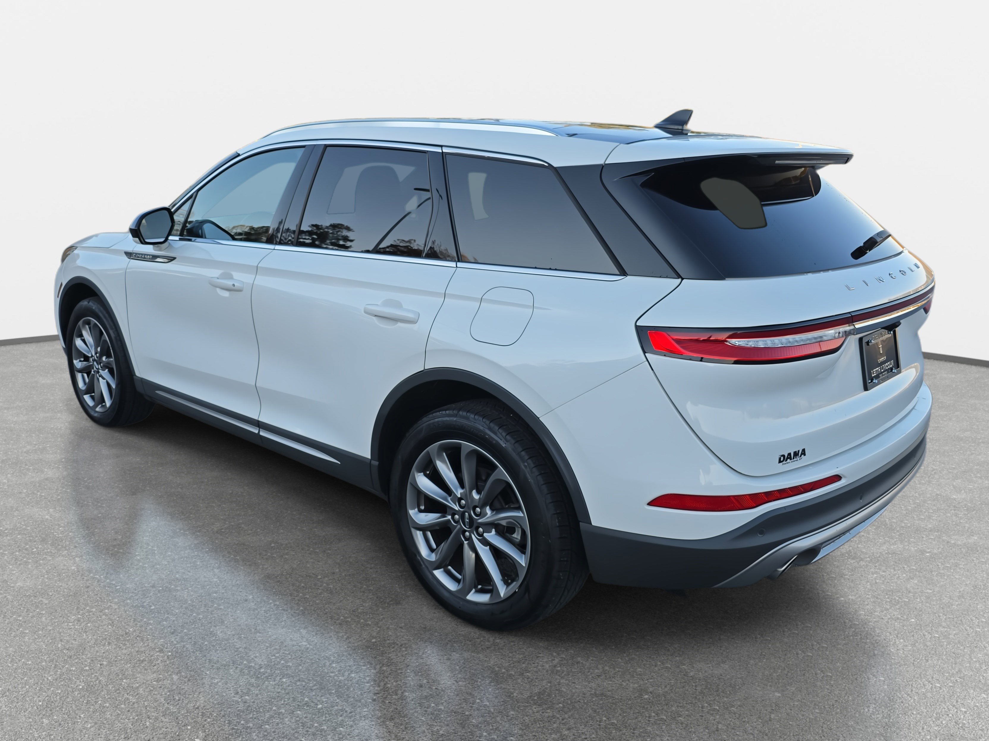 Certified 2022 Lincoln Corsair AWD w/ Premium Package image 7