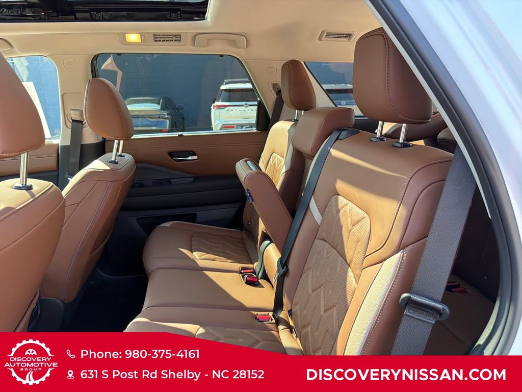 New 2026 Nissan Pathfinder Platinum w/ Cargo Package AWD/4WD image 29