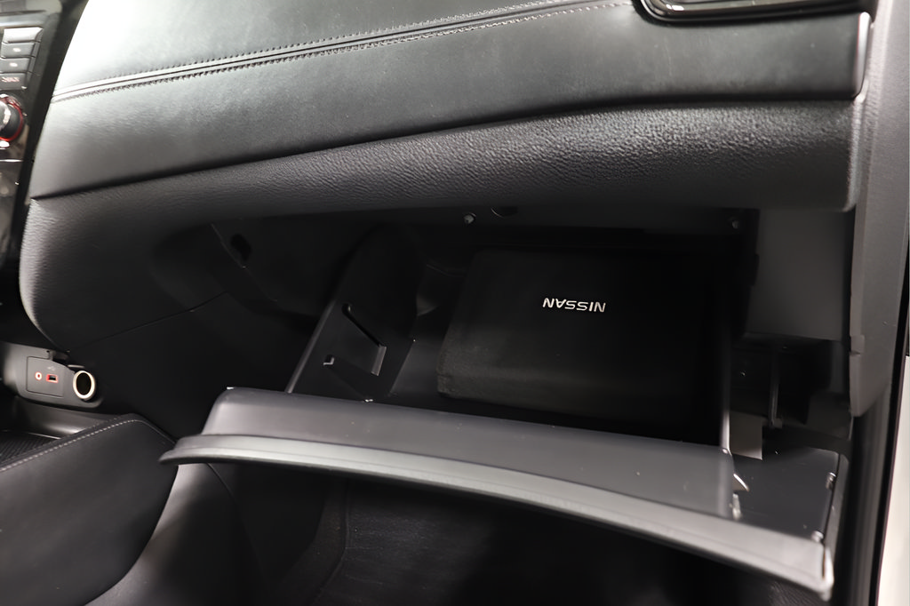 Used 2018 Nissan Rogue SL AWD/4WD image 32