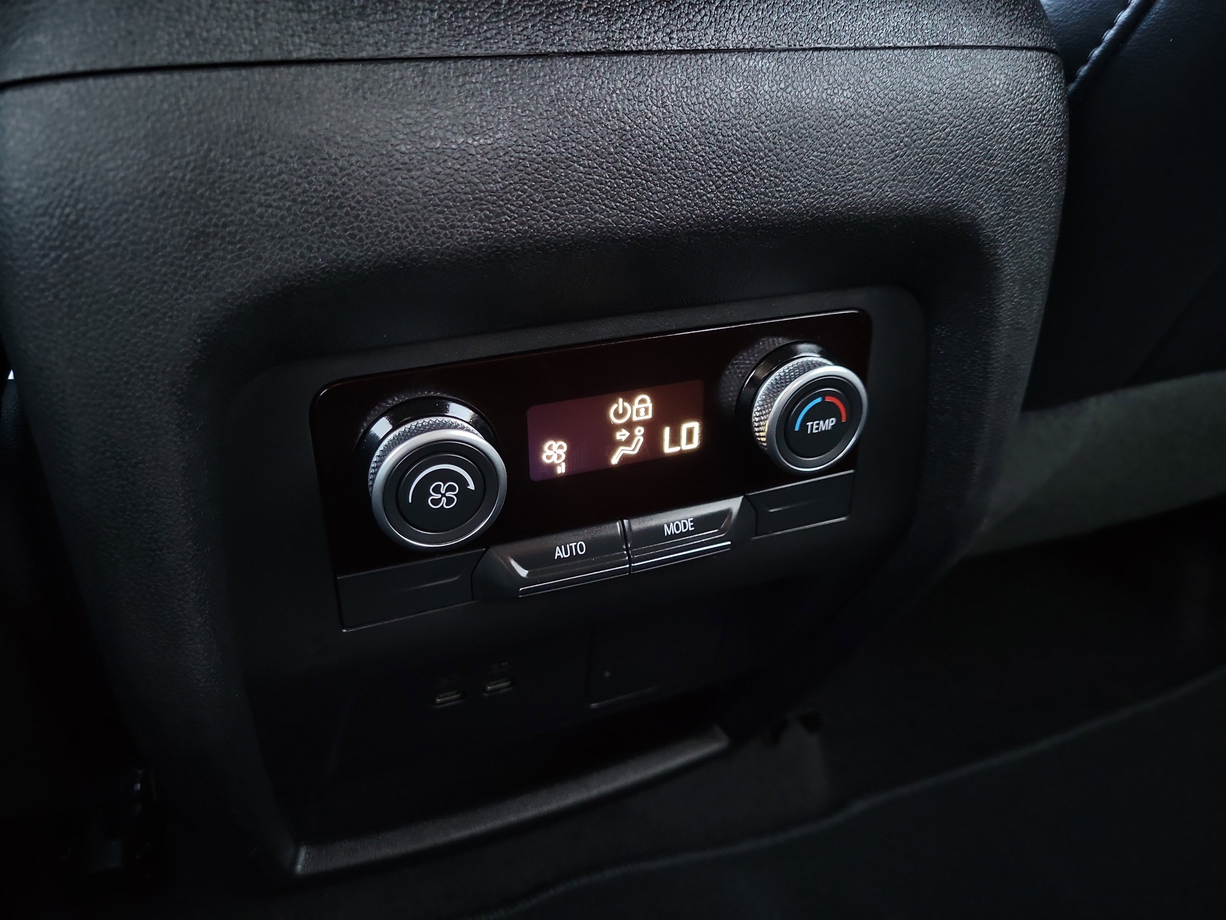 Used 2025 Buick Enclave Preferred image 15