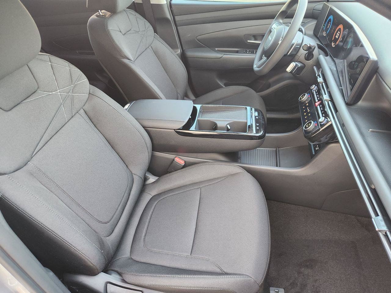 New 2026 Hyundai Tucson SEL FWD image 10