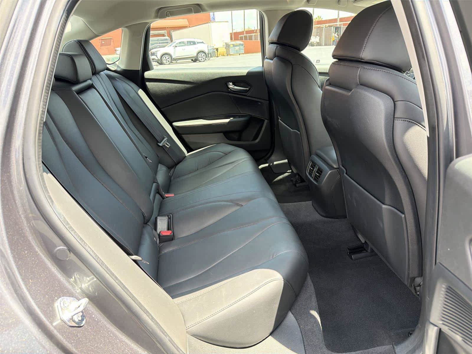 Used 2023 Acura TLX FWD image 14