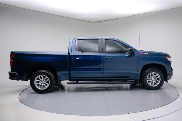 Used 2023 Chevrolet Silverado 1500 RST AWD/4WD image 9