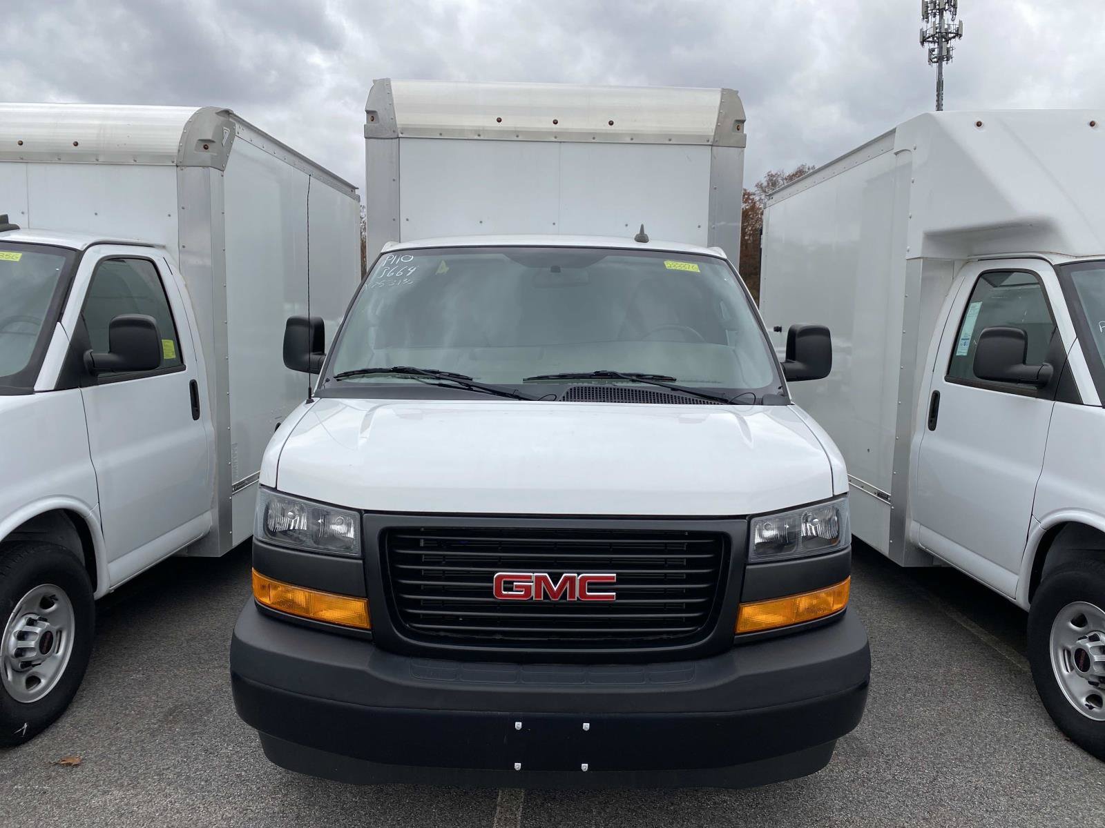 New 2023 GMC Savana 3500 w/ Power Convenience Package RWD image 2