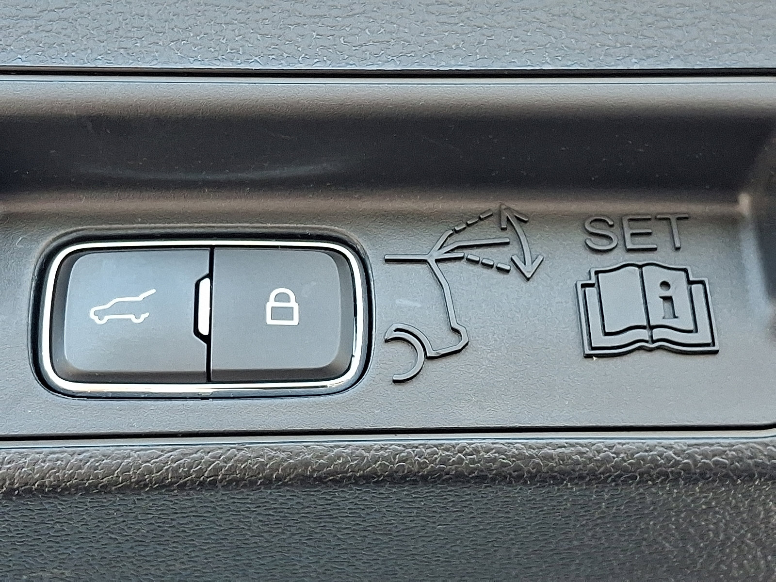 Used 2023 Ford Explorer ST w/ Equipment Group 401A image 35