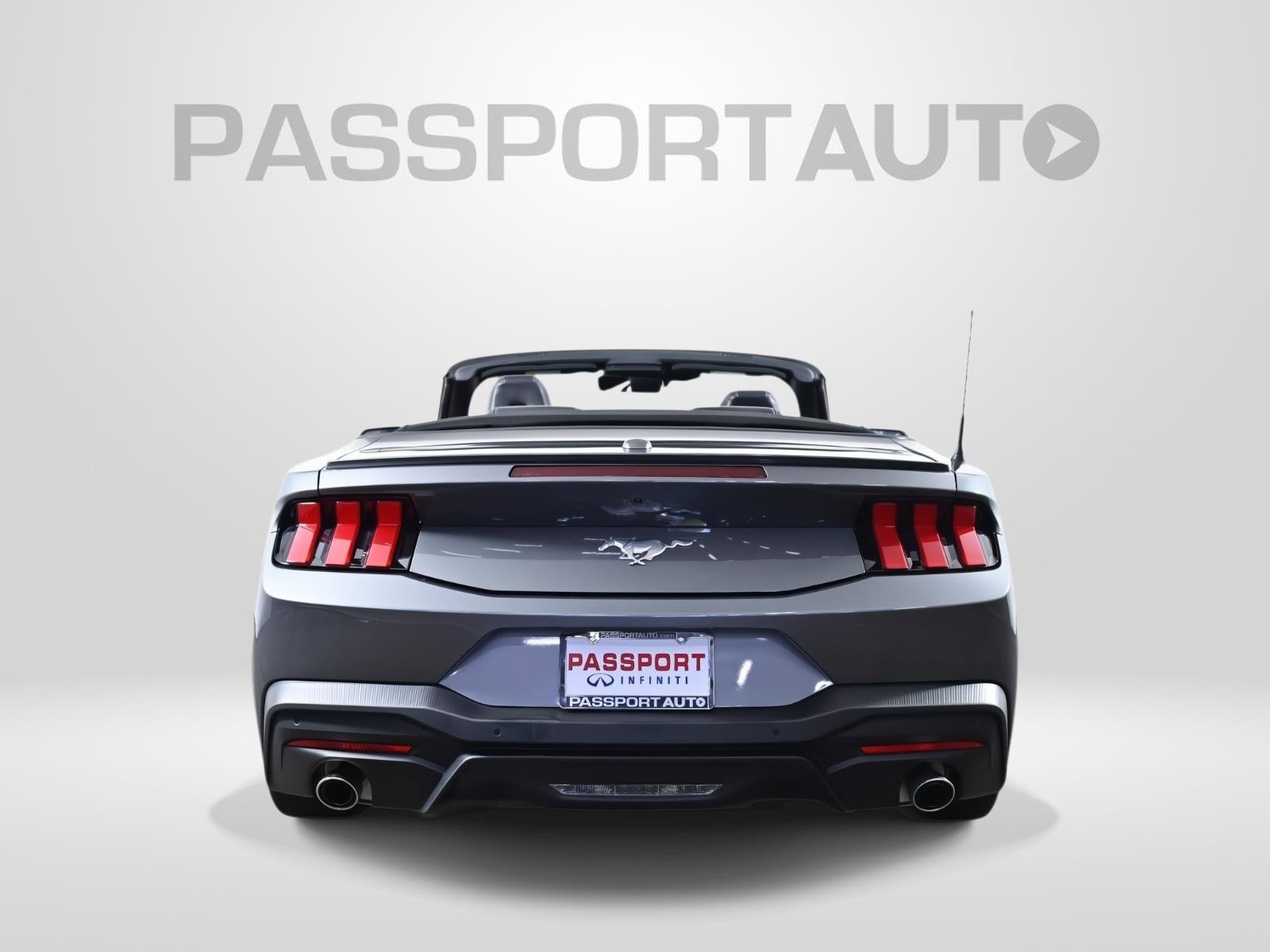 Used 2025 Ford Mustang Premium RWD image 5
