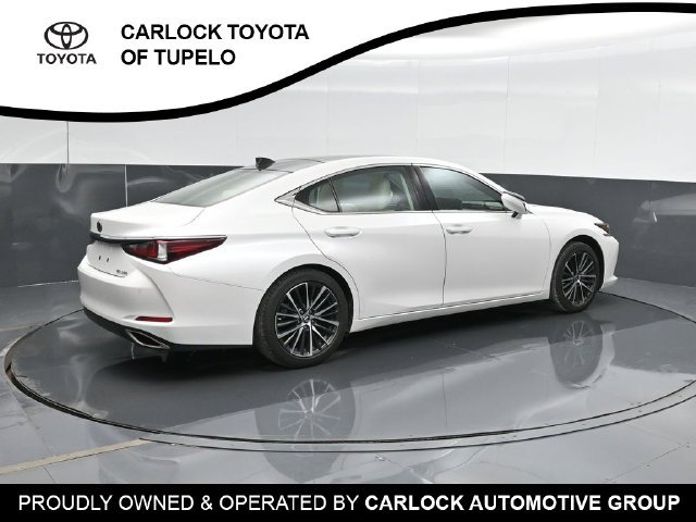 Used 2024 Lexus ES 350 w/ Premium Package FWD image 3