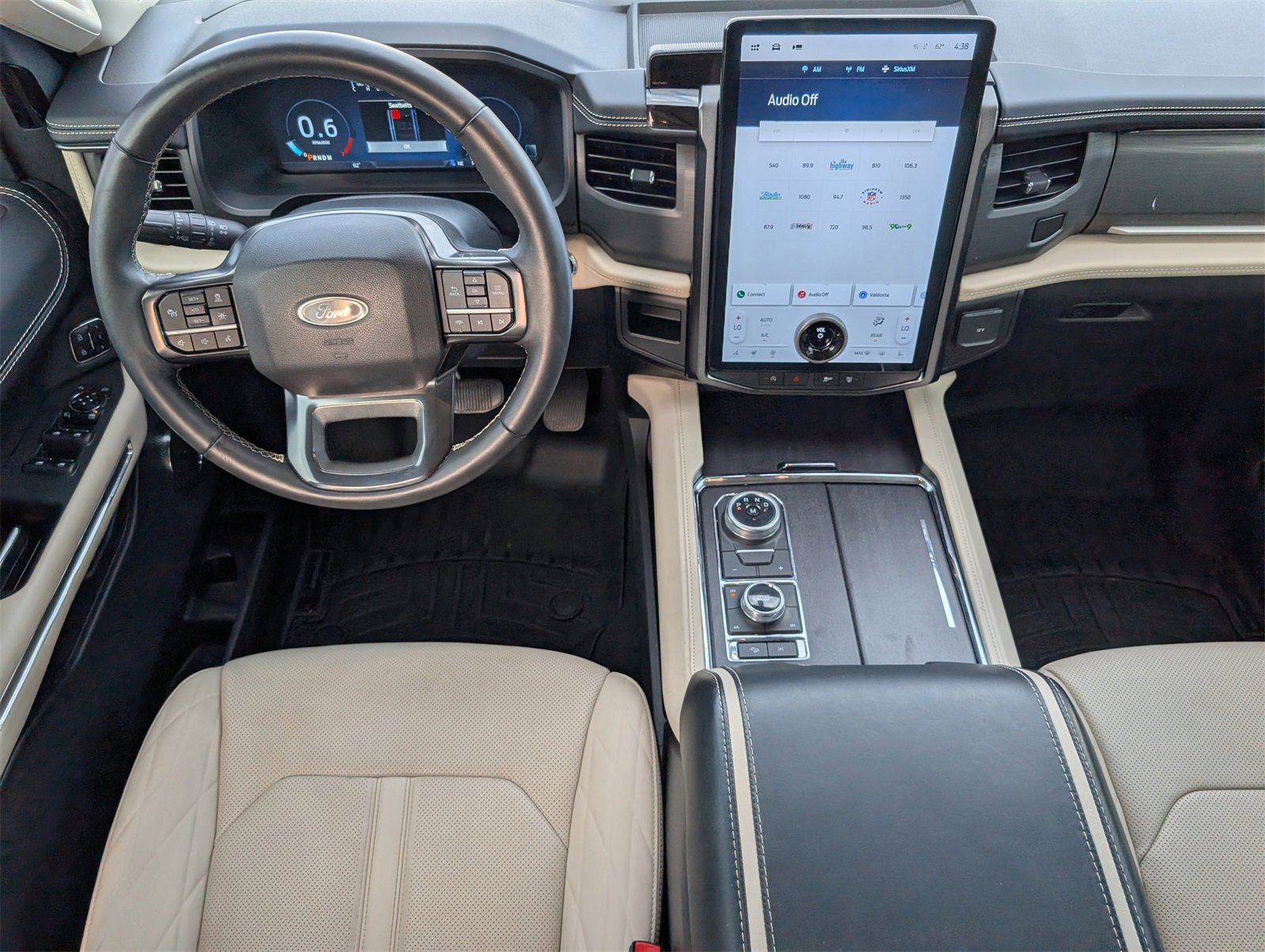 Used 2024 Ford Expedition Max Platinum image 6