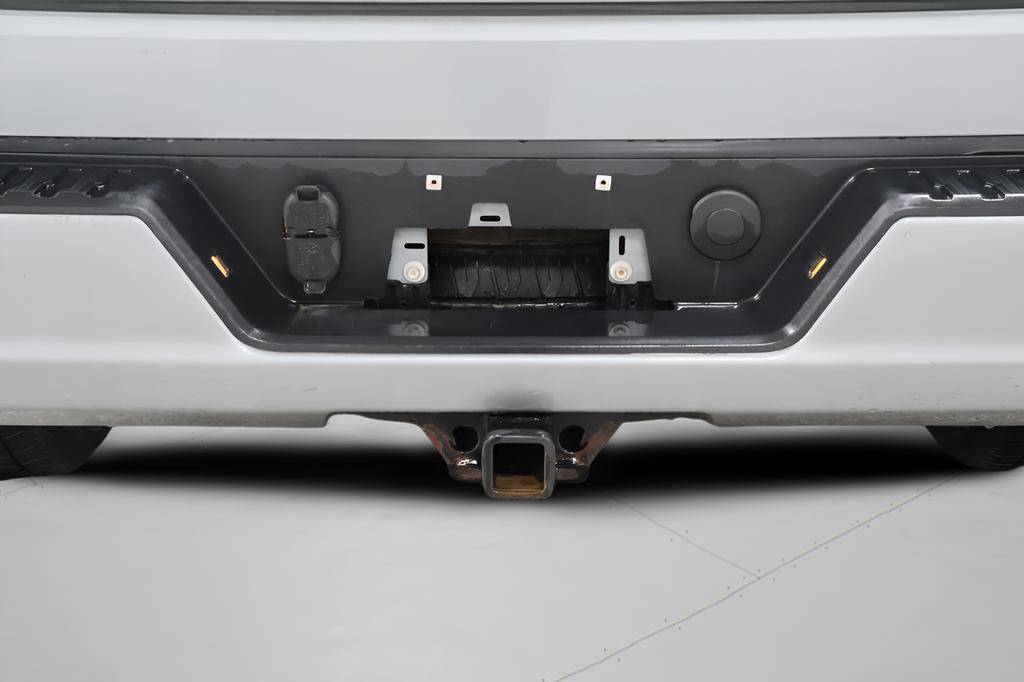 Used 2023 Chevrolet Silverado 1500 Custom AWD/4WD image 14