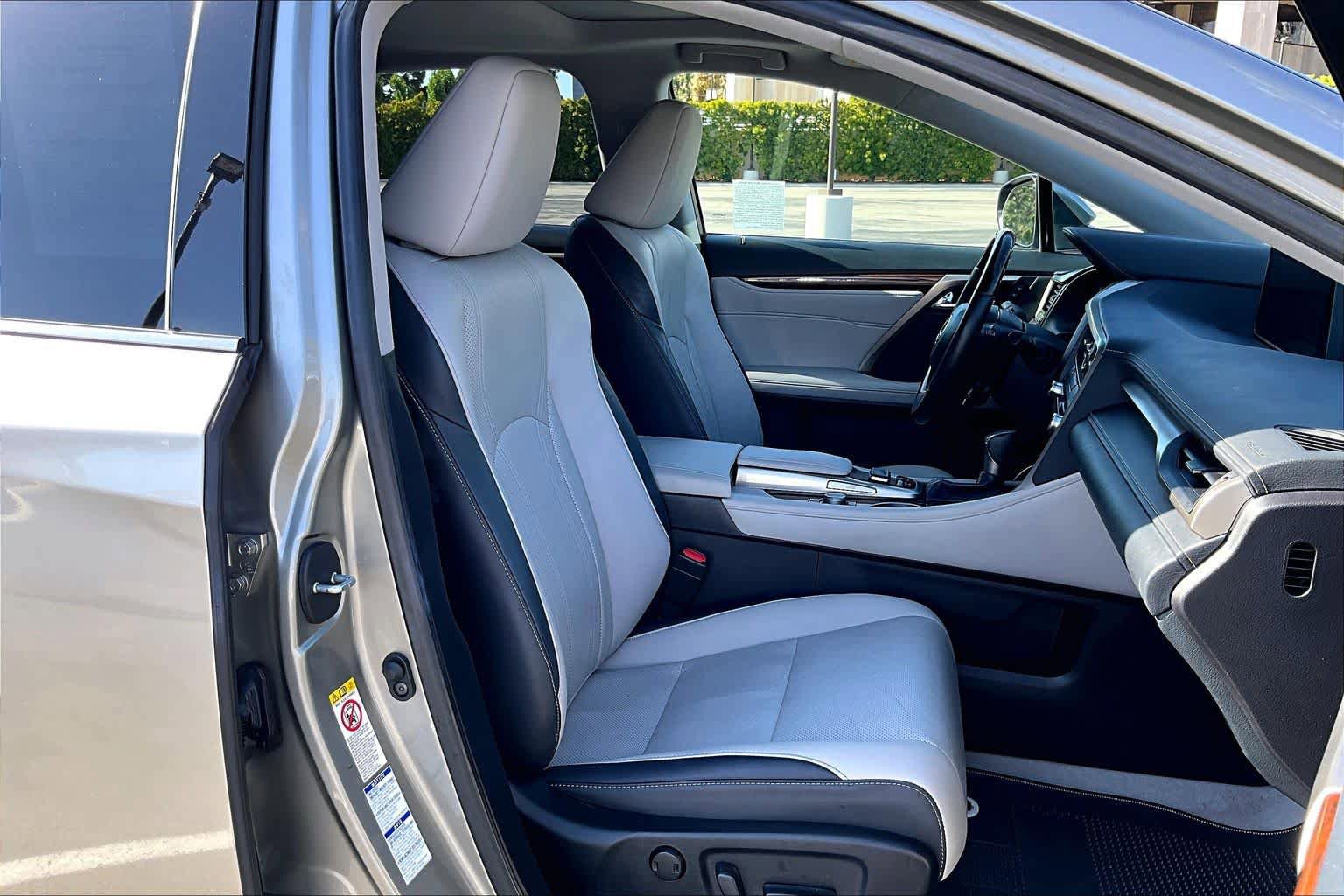 Used 2019 Lexus RX 450h AWD w/ Navigation Package image 8