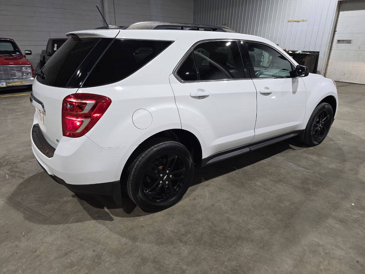 Used 2017 Chevrolet Equinox LT w/ Sport Edition AWD/4WD image 11