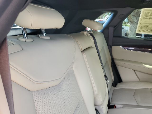 Certified 2017 Cadillac XT5 Luxury w/ Driver Awareness Package AWD/4WD image 25