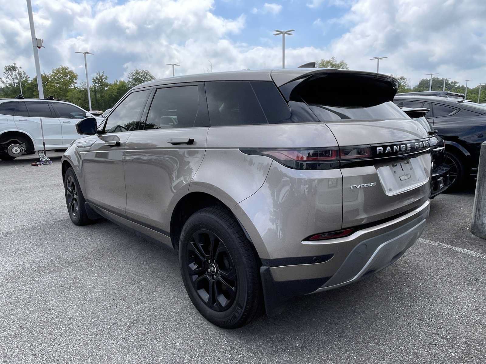 Used 2021 Land Rover Range Rover Evoque S AWD/4WD image 4