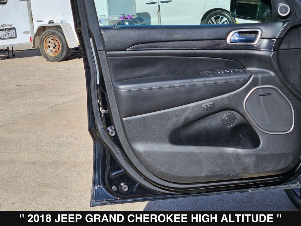 Used 2018 Jeep Grand Cherokee High Altitude image 14