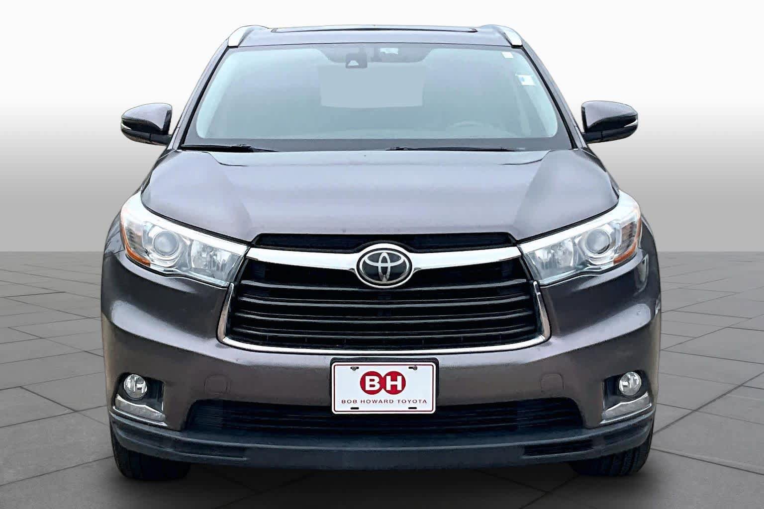 Used 2014 Toyota Highlander Limited Platinum AWD/4WD image 4