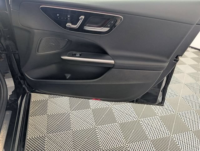 Used 2024 Mercedes-Benz C 300 Sedan image 31