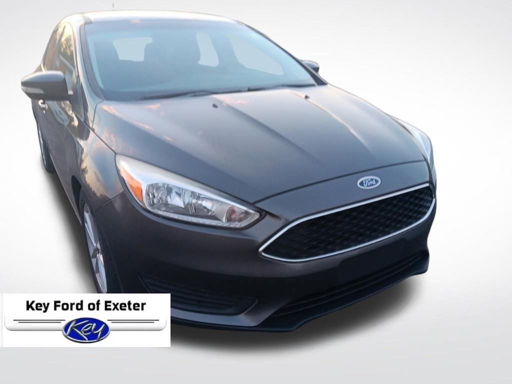 Used 2017 Ford Focus SE FWD image 2
