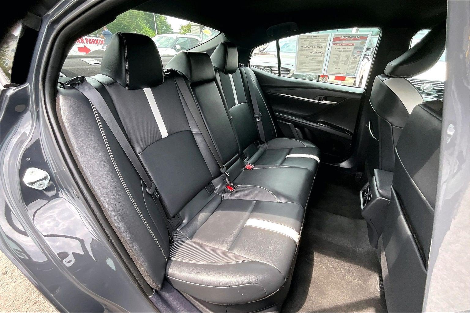 Used 2025 Toyota Camry SE FWD image 25