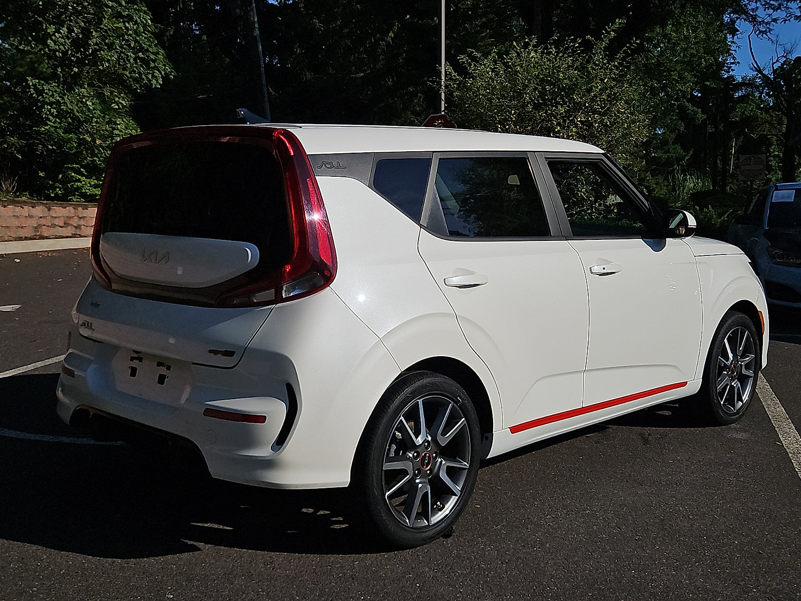 Used 2022 Kia Soul GT-Line FWD image 6
