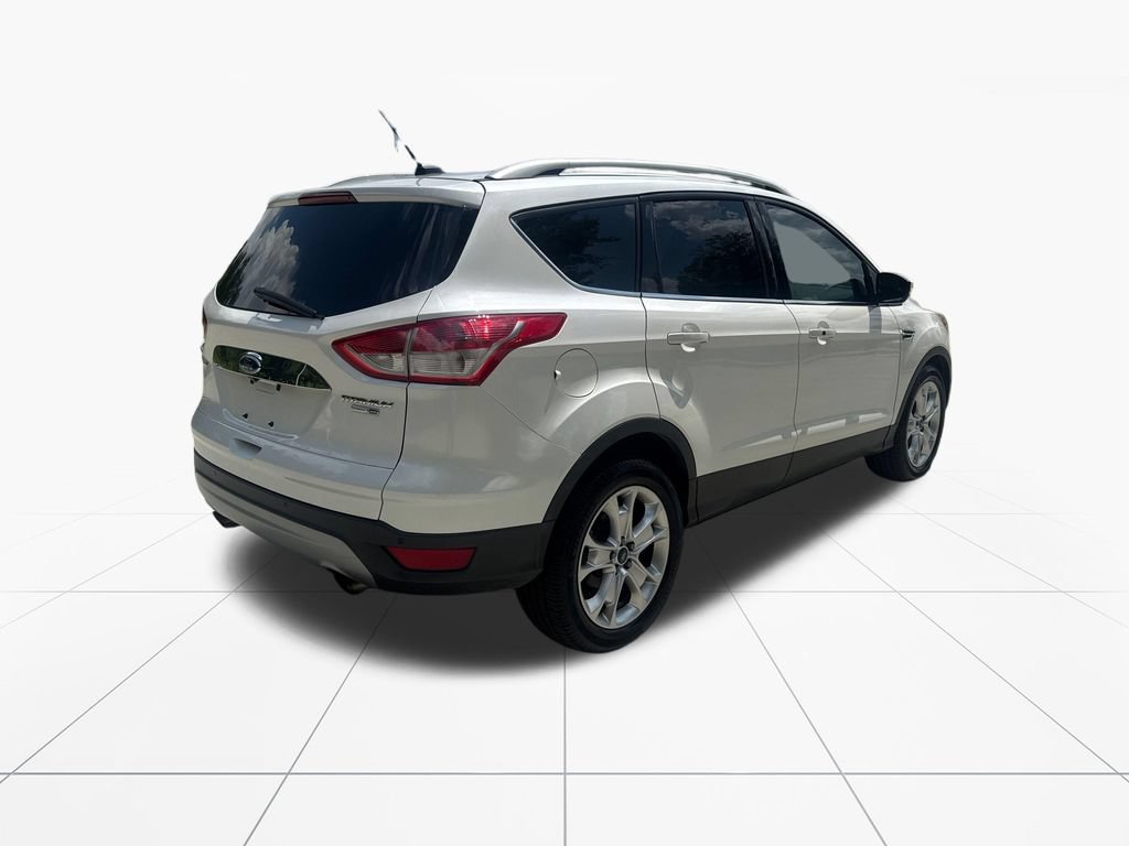 Used 2015 Ford Escape Titanium w/ Equipment Group 301A AWD/4WD image 8