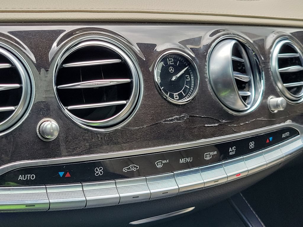 Used 2018 Mercedes-Benz S 560 Sedan image 34