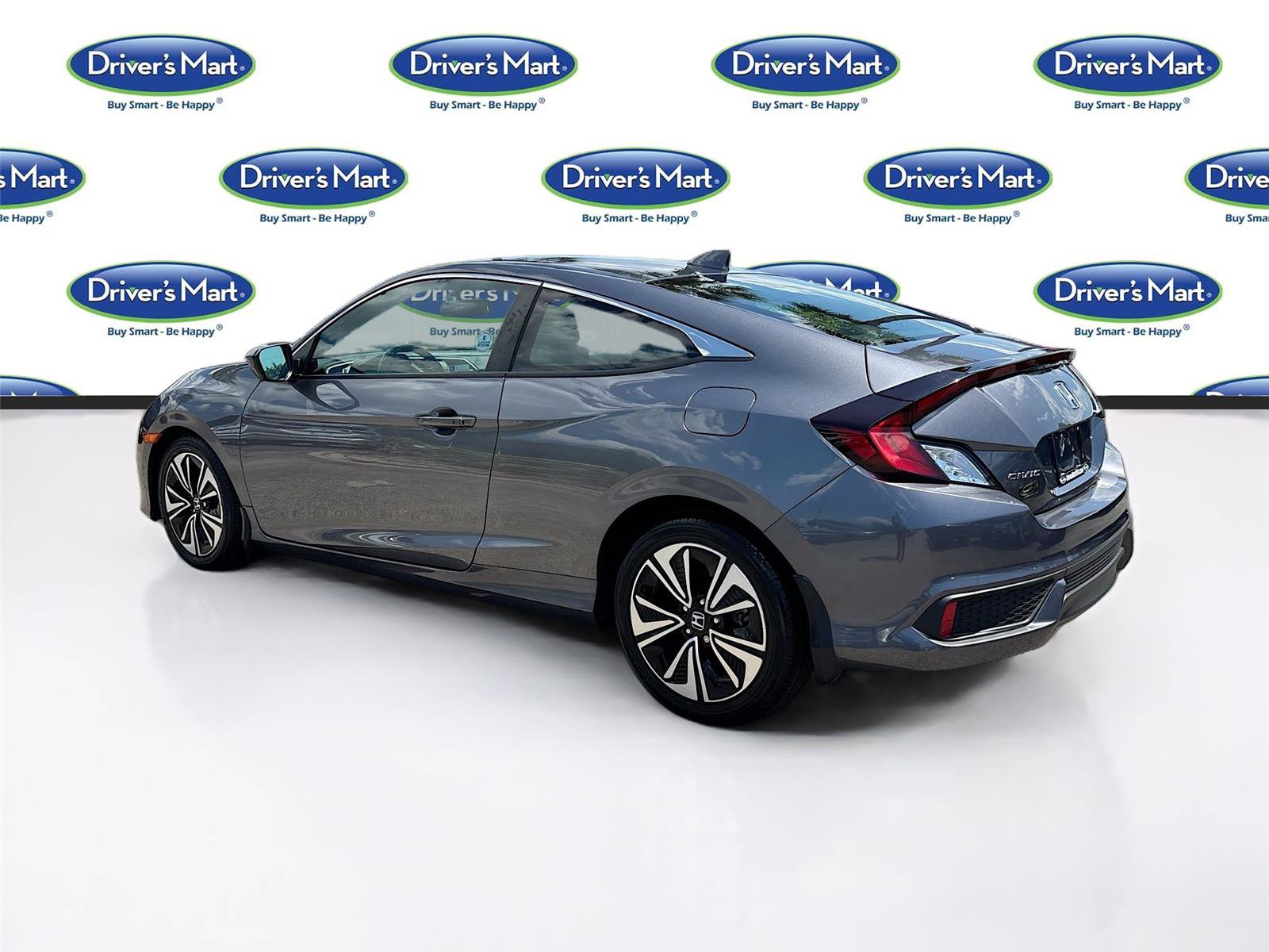 Used 2018 Honda Civic EX-L image 5