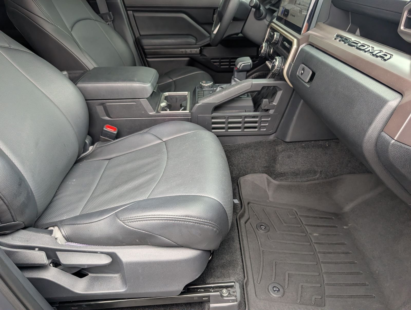 Used 2024 Toyota Tacoma TRD Sport RWD image 25