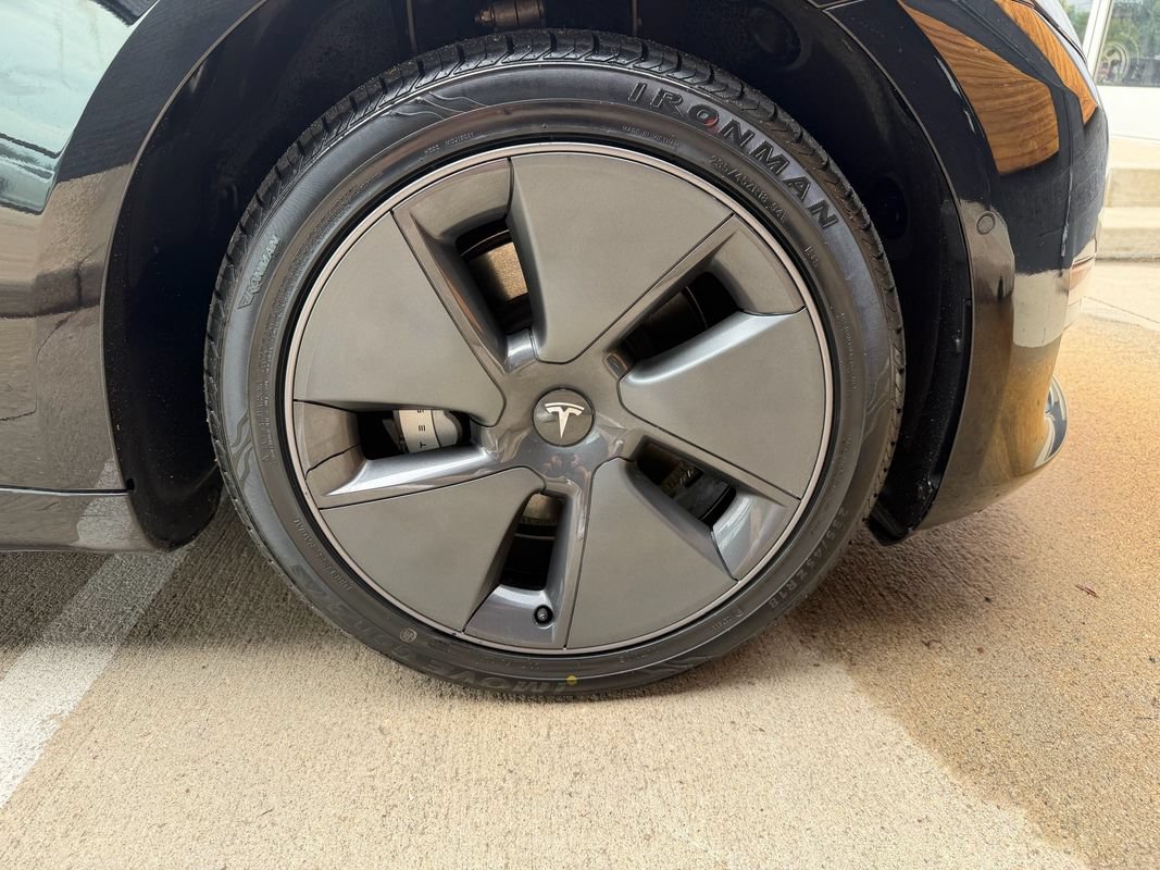 Used 2022 Tesla Model 3 Long Range AWD/4WD image 48