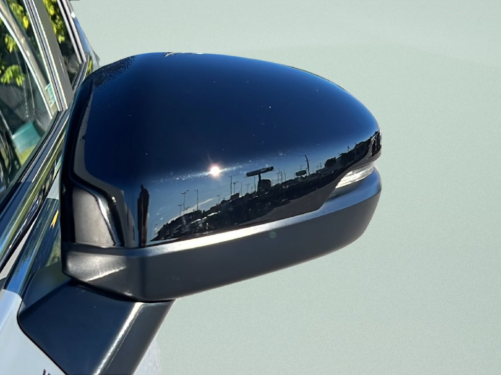 Used 2025 Honda CR-V Sport Touring image 28