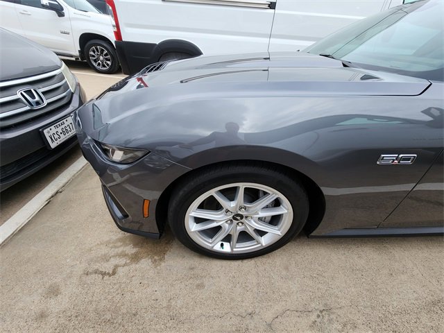 Used 2025 Ford Mustang GT Premium RWD image 14