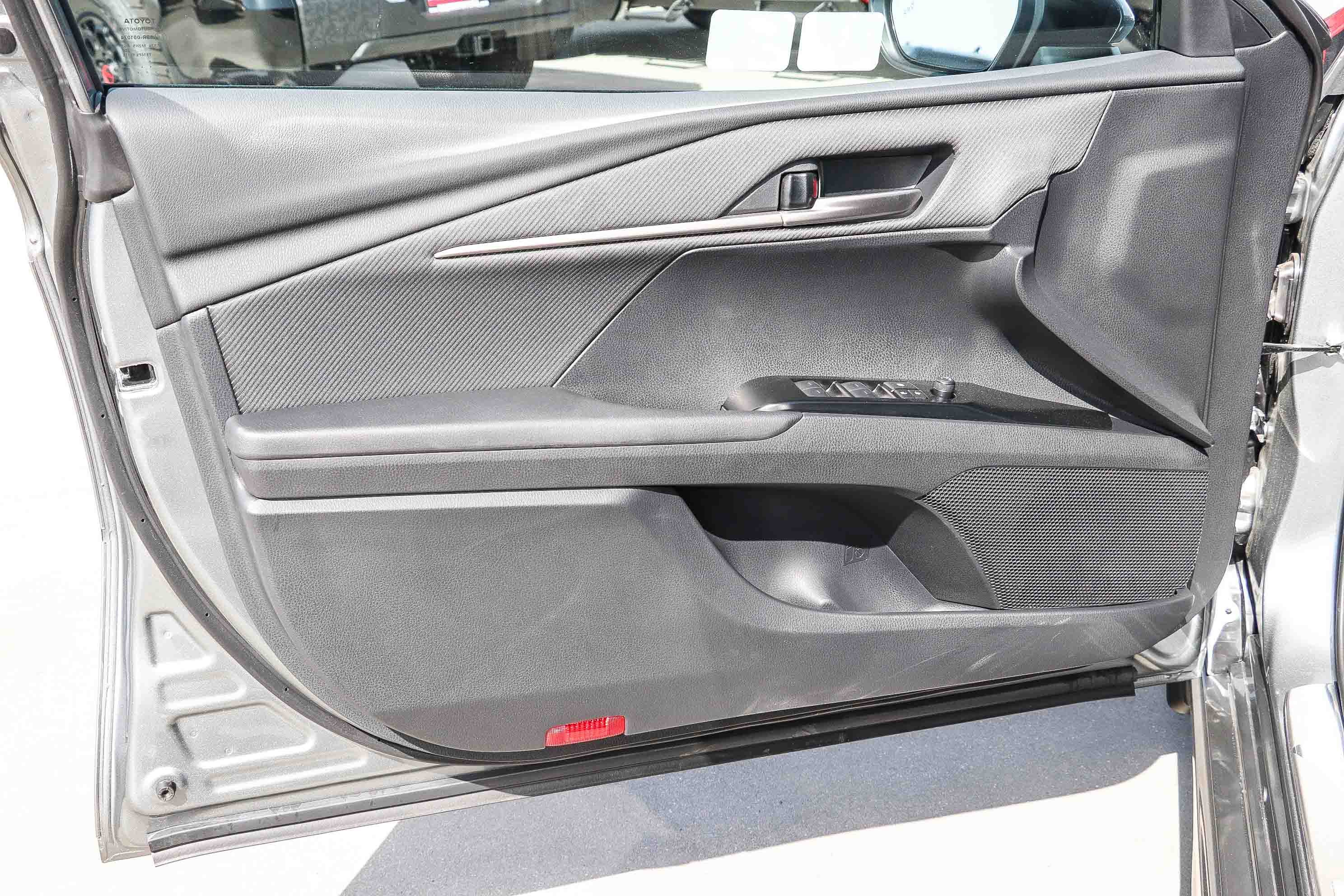 Used 2026 Toyota Camry SE w/ Convenience Package FWD image 22