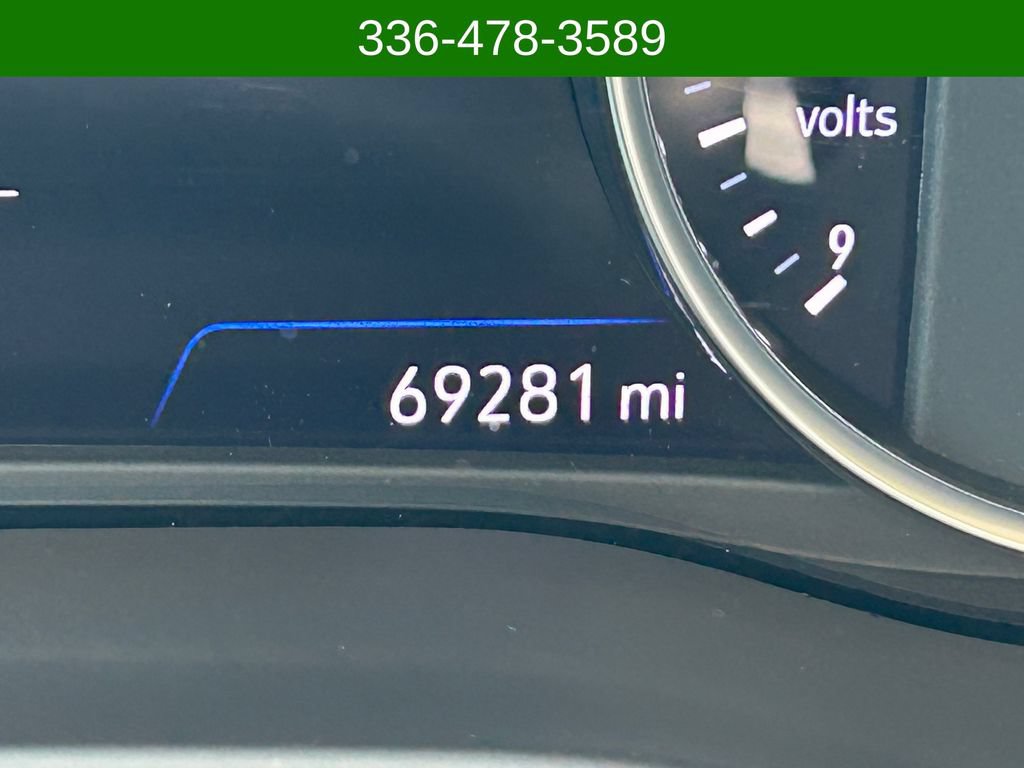 Used 2022 Buick Enclave Avenir w/ Avenir Technology Package AWD/4WD image 16