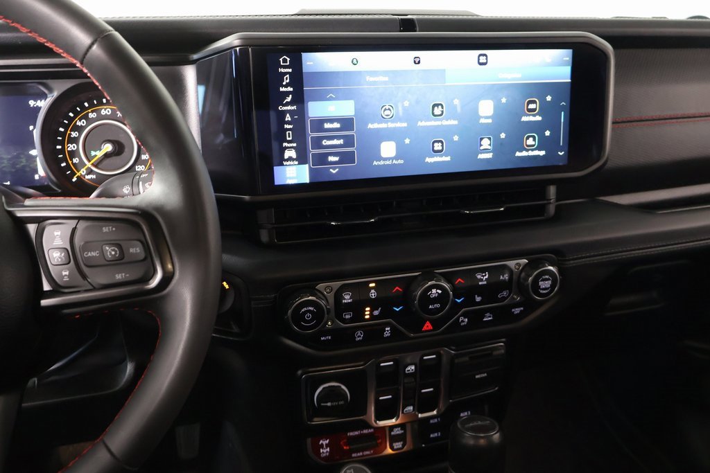 Used 2024 Jeep Gladiator Rubicon image 5