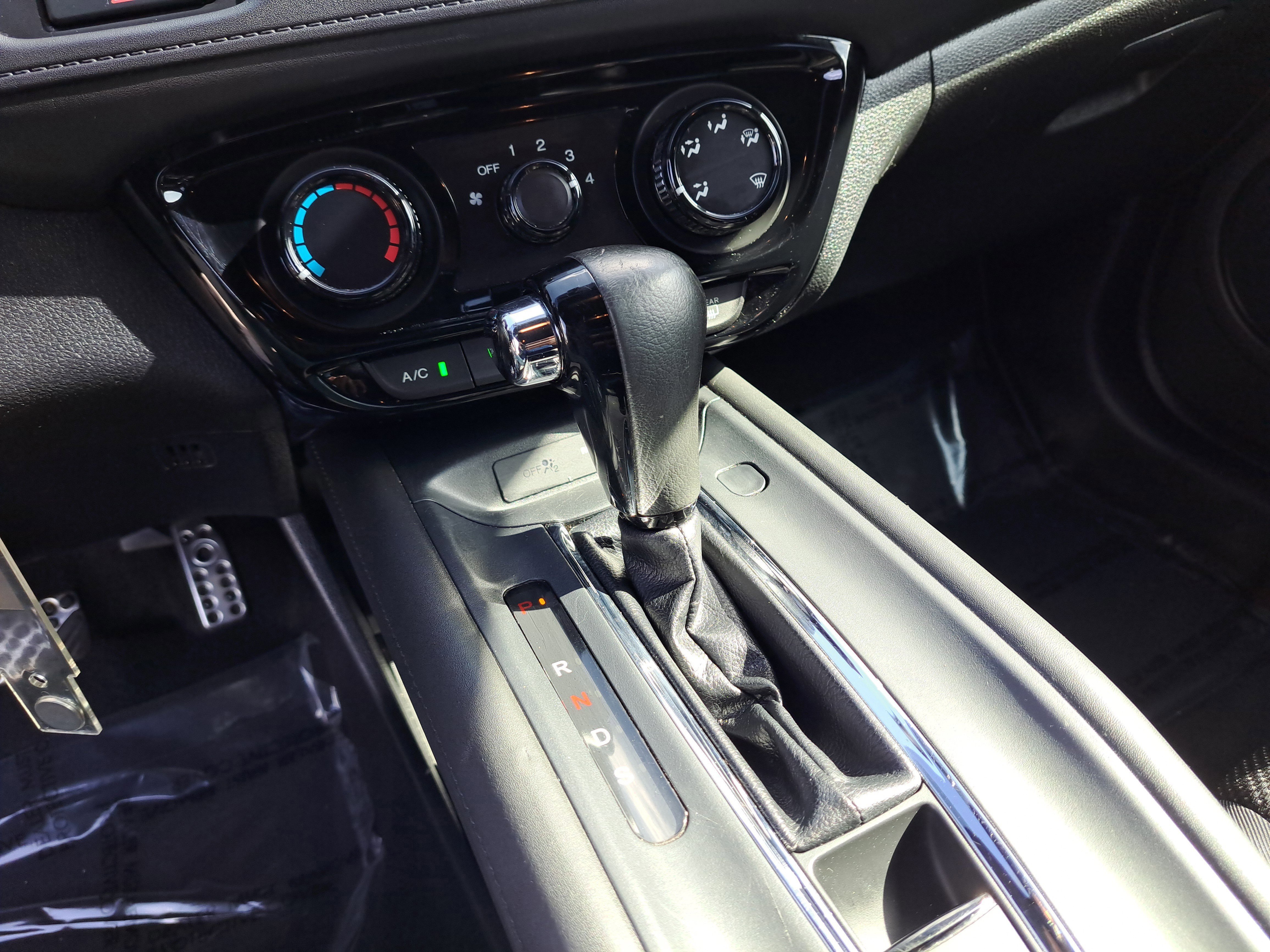 Used 2019 Honda HR-V Sport image 15