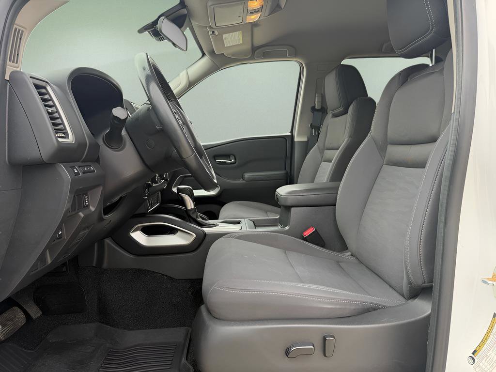 Certified 2022 Nissan Frontier SV image 16