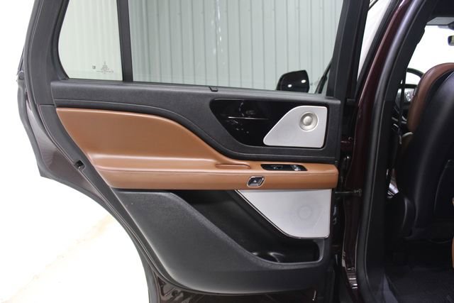 Used 2023 Lincoln Aviator Reserve w/ Equipment Group 201A AWD/4WD image 19