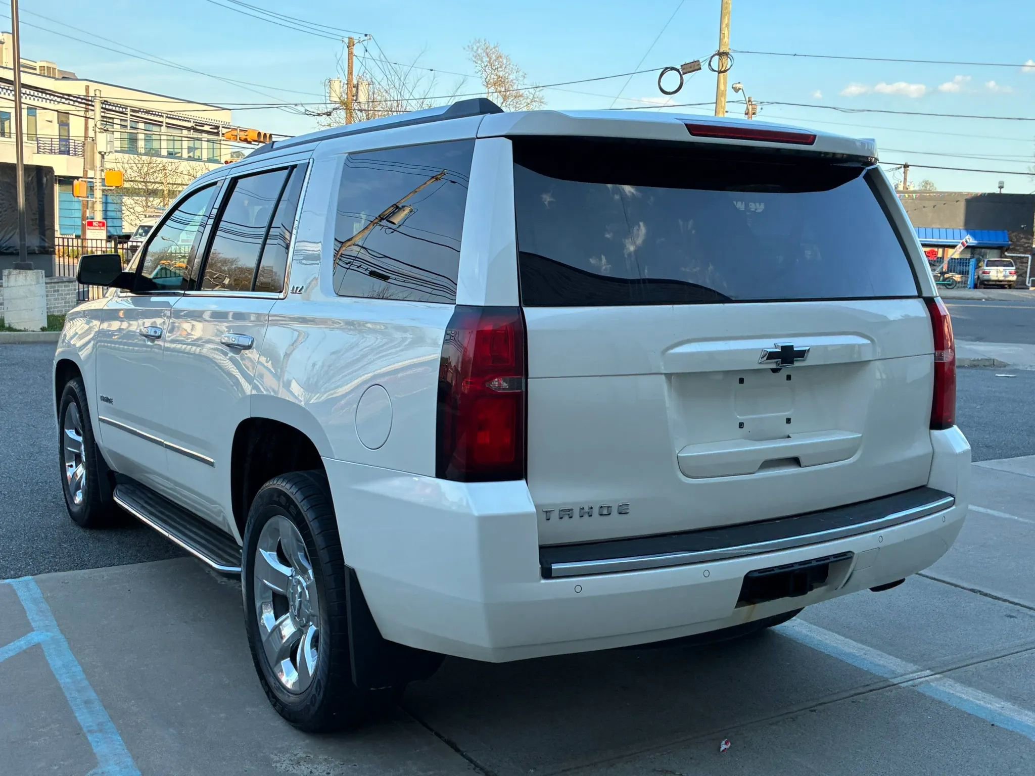 Used 2015 Chevrolet Tahoe LTZ image 4