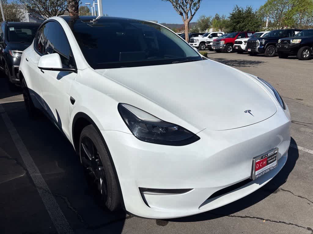 Used 2023 Tesla Model Y Long Range AWD/4WD image 3