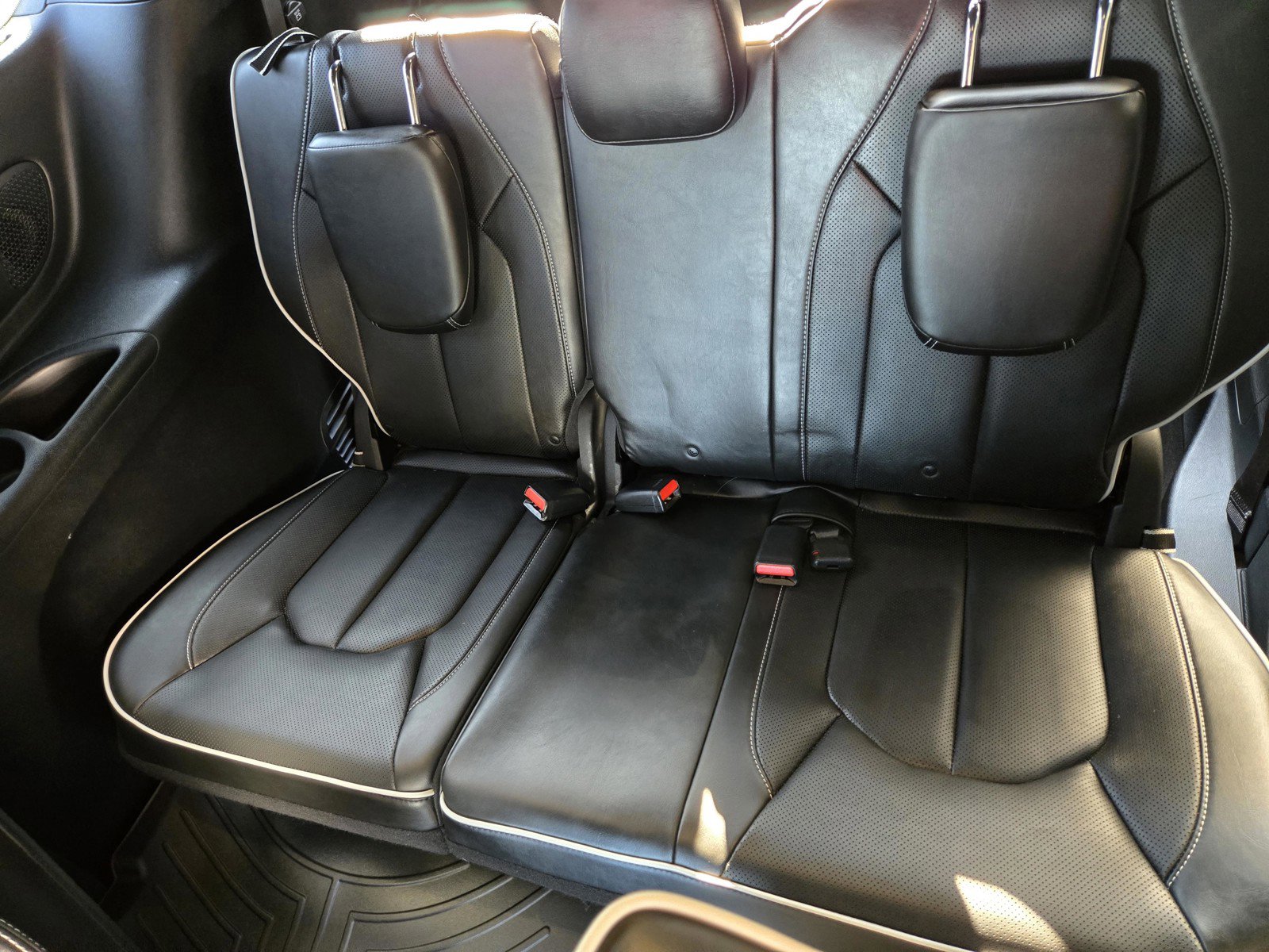 Used 2019 Chrysler Pacifica Limited w/ Advanced Safetytec Group image 10