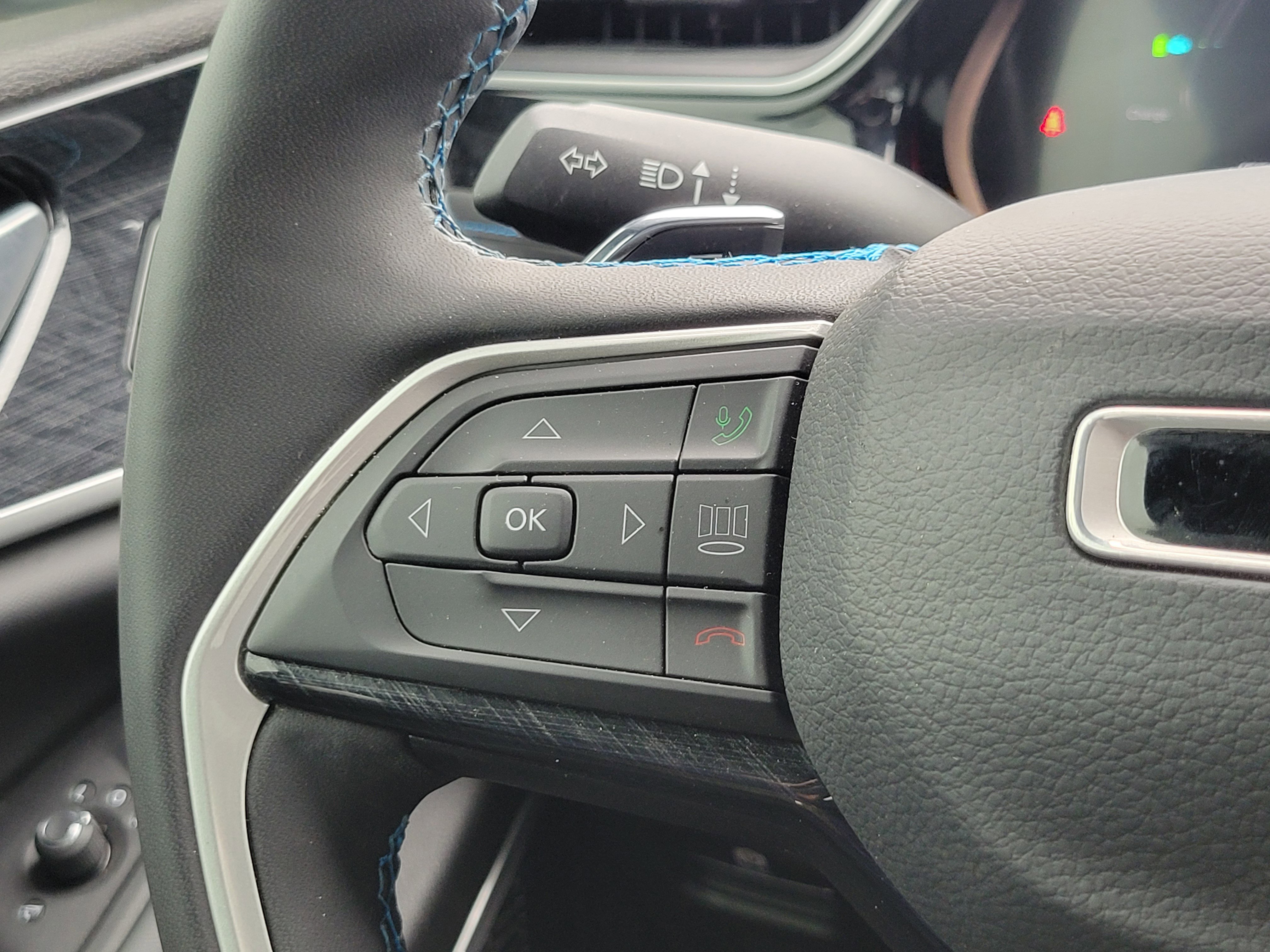 Used 2022 Jeep Grand Cherokee Trailhawk AWD/4WD image 11