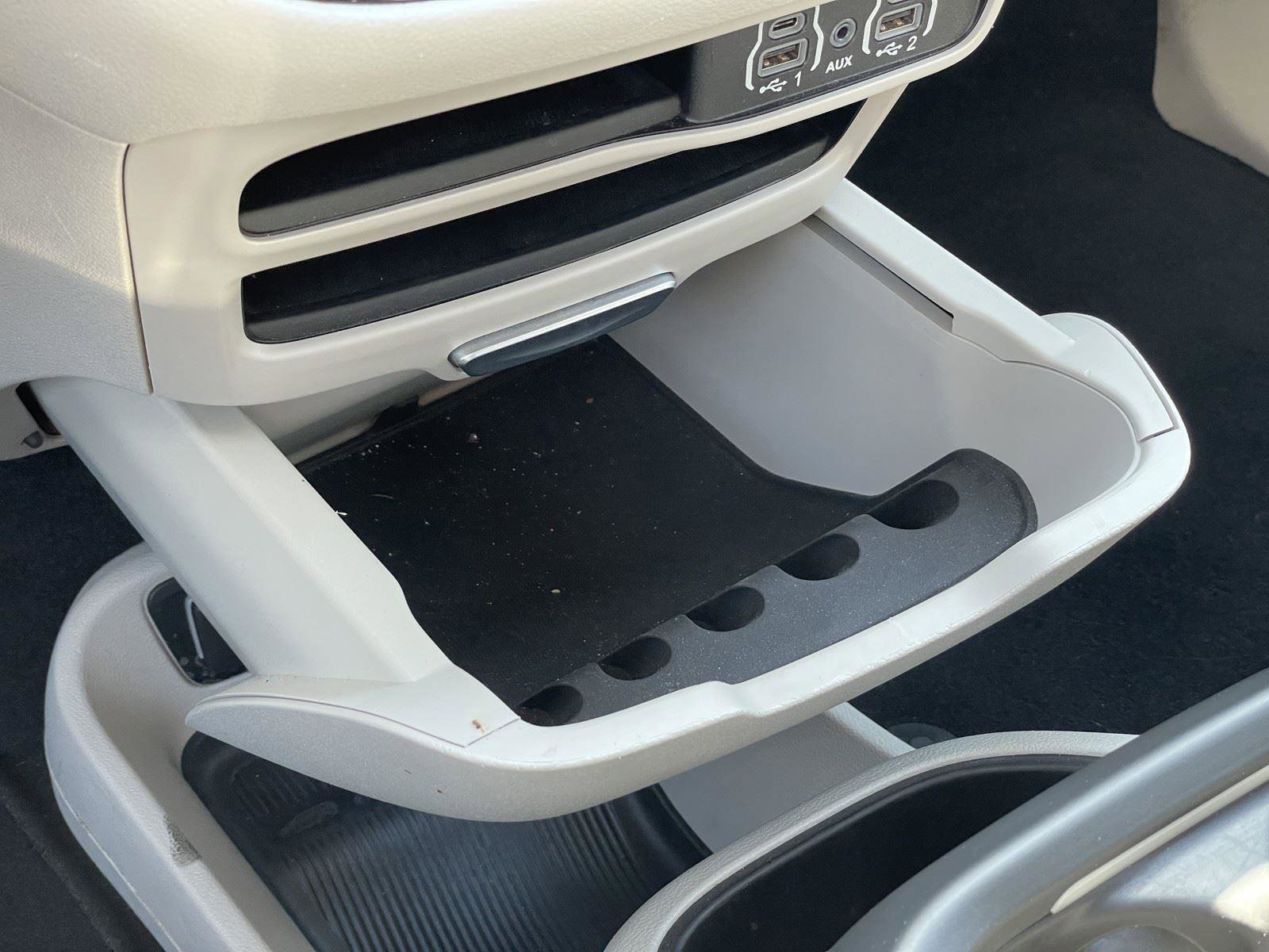 Used 2023 Chrysler Pacifica Touring-L image 28