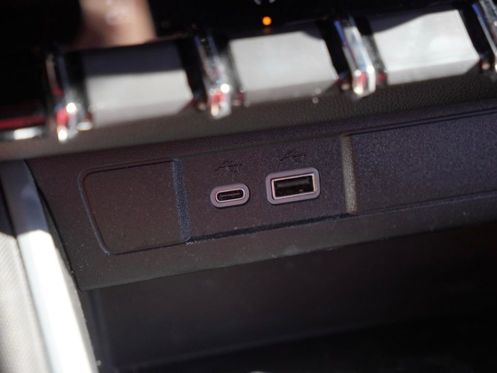 Used 2023 Chevrolet Colorado Z71 w/ Z71 Convenience Package 2 image 18