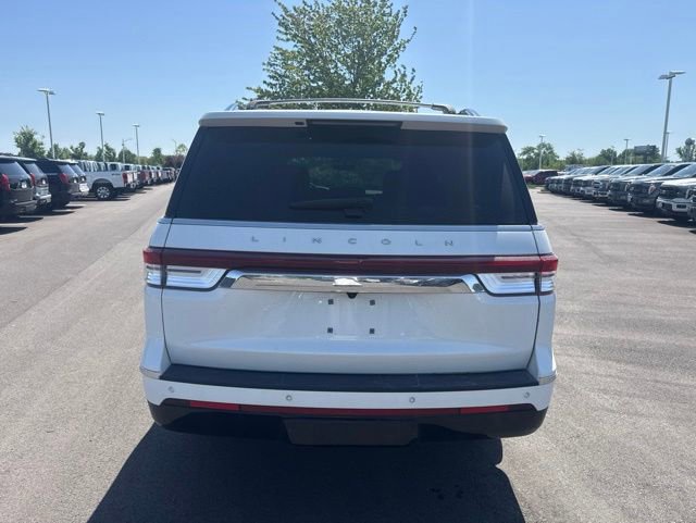 Used 2024 Lincoln Navigator L Reserve AWD/4WD image 5