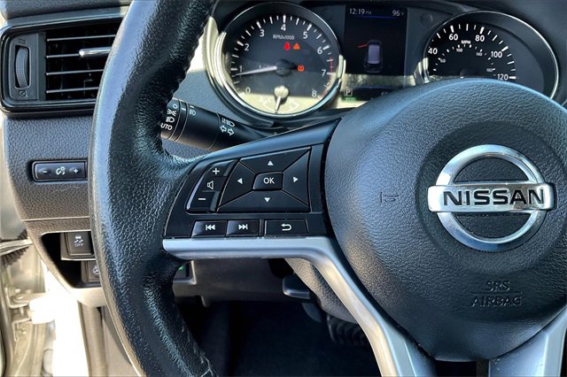 Certified 2019 Nissan Rogue SL w/ Premium Package image 12