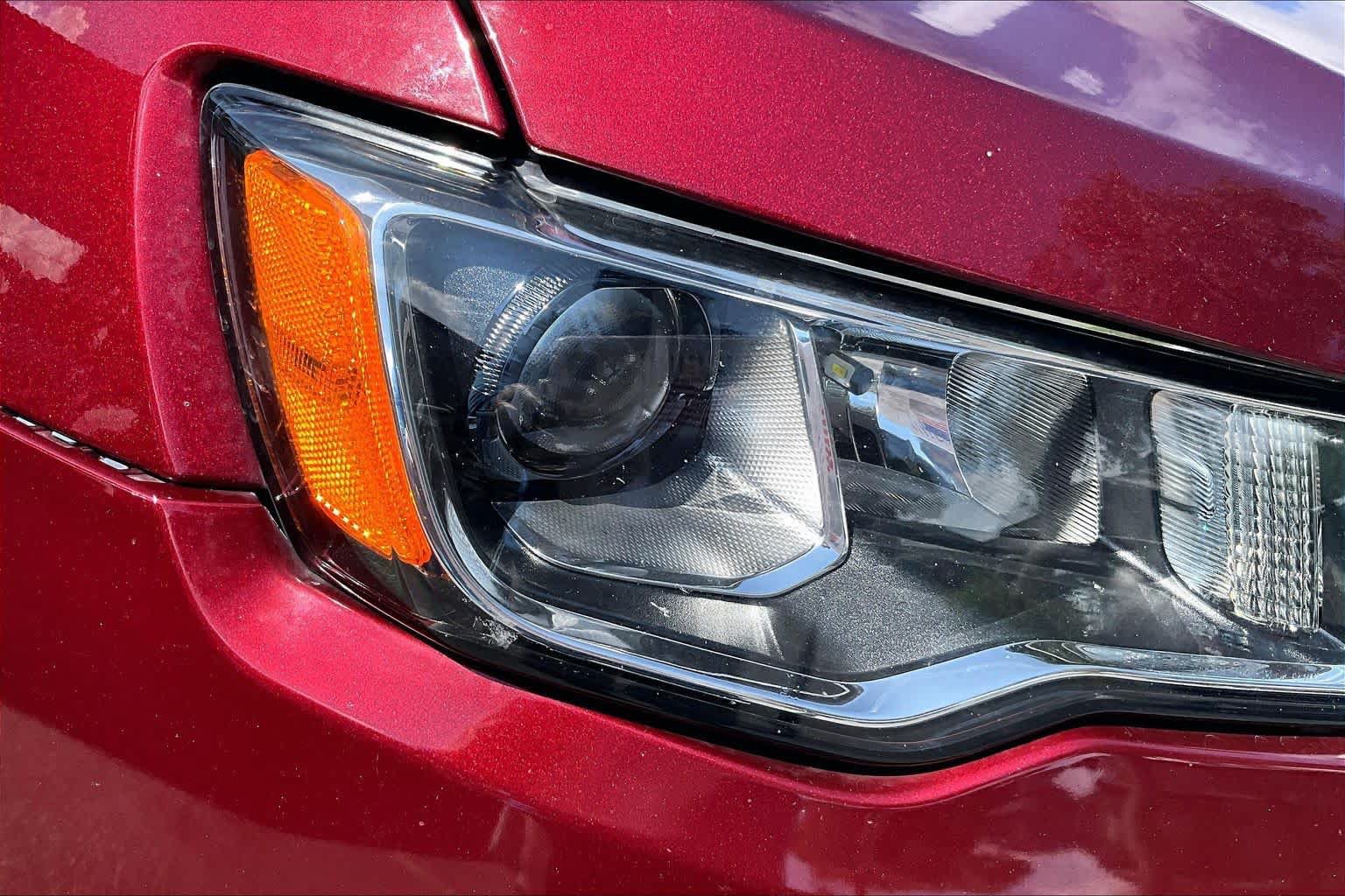Used 2020 Jeep Grand Cherokee Limited w/ Trailer Tow Group IV RWD image 28