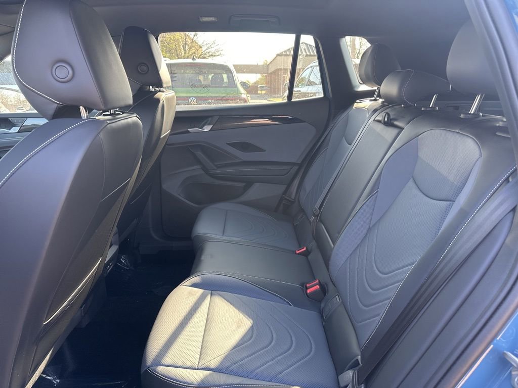 New 2026 Volkswagen Tiguan SE R-Line image 15